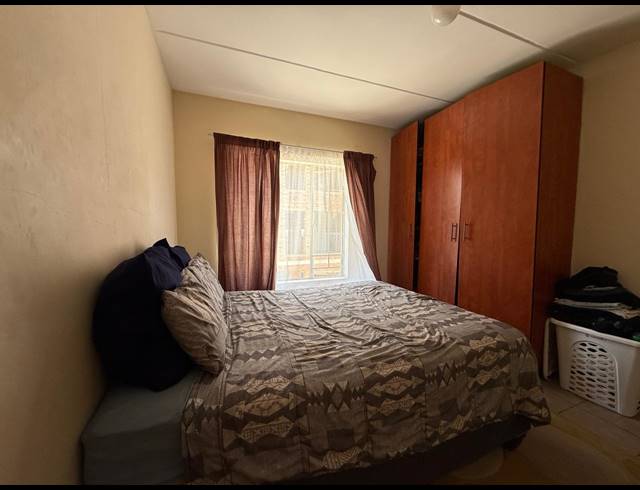 2 BEDROOM APARTMENT FOR SALE IN RUSTENBURG CENTRAL